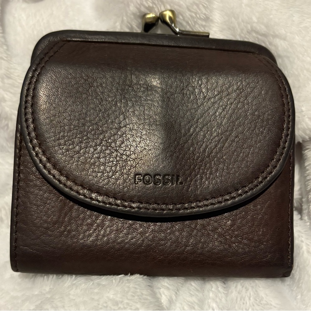Fossil Brown Leather Coin Wallet with Kiss-Lock